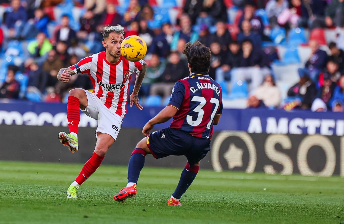 Las imágenes del partido entre el Levante y el Sporting de Gijón | El ...